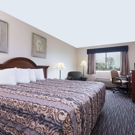 Baymont By Wyndham Columbus/Rickenbacker Hotel Luaran gambar